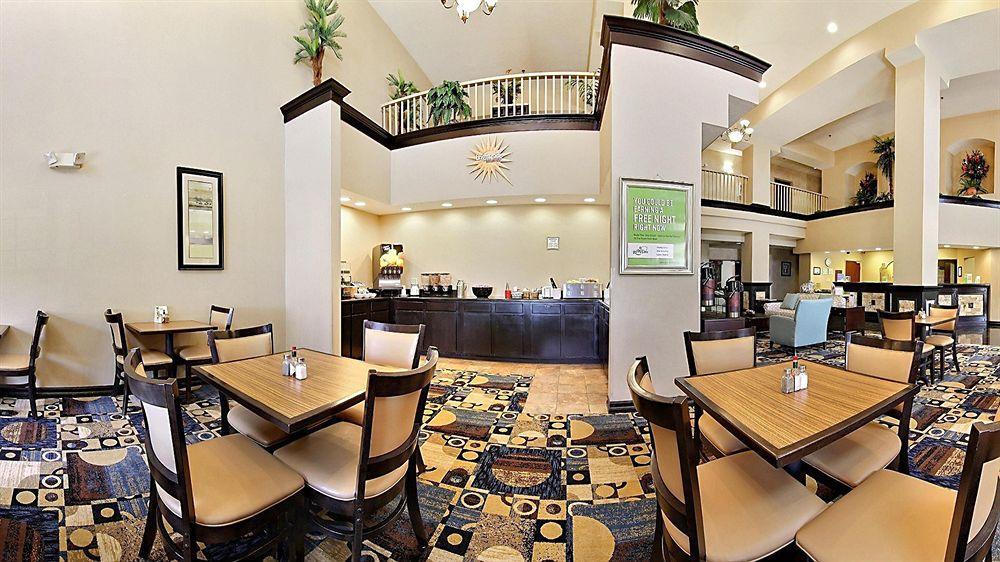 Comfort Suites Кловіс Екстер'єр фото